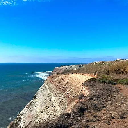 In Portugal With Sea View Pool